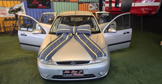 FORD FOCUS 2.0 GLX SEDAN 16V GASOLINA 4P AUTOMÁTICO FORD FOCUS 2.0 GLX SEDAN 16V GASOLINA 4P AUTOMÁTICO